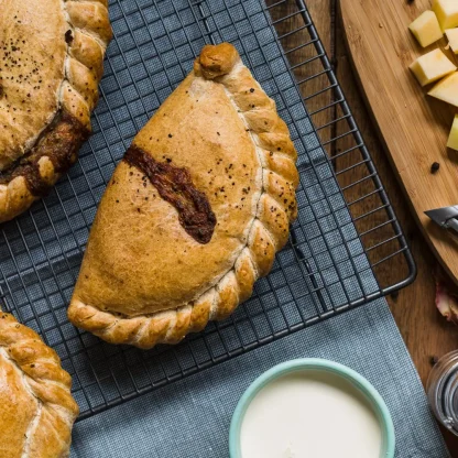 Peppered steak pasty
