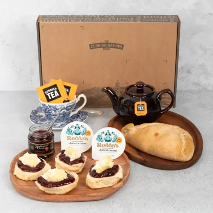 Gluten Free cream tea and pasty hamper served and ready to enjoy